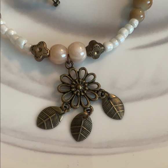 Handmade Beaded Necklace - NEW - Picture 2 of 3